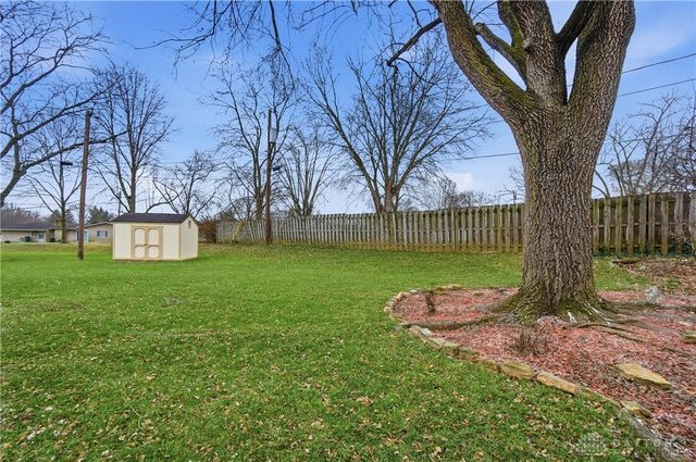 2324 Belloak Drive, Dayton, OH 45440