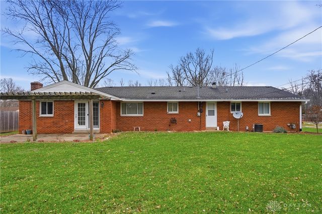 2324 Belloak Drive, Dayton, OH 45440