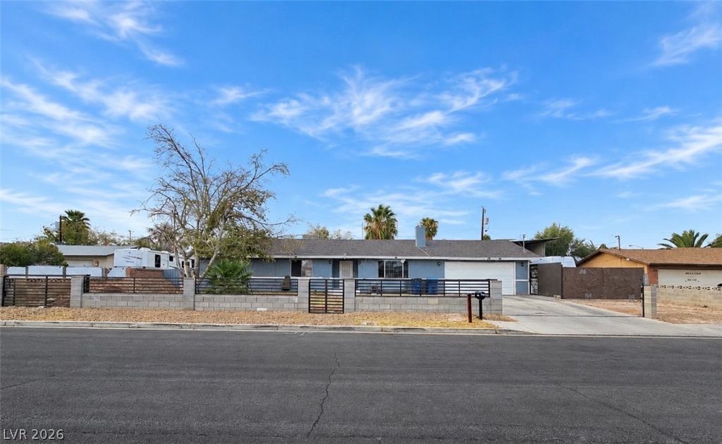 4870 East Colorado Avenue, Las Vegas, NV 89104 — exterior