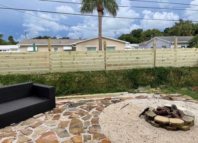 2945 68TH STREET N, St Petersburg, FL 33710