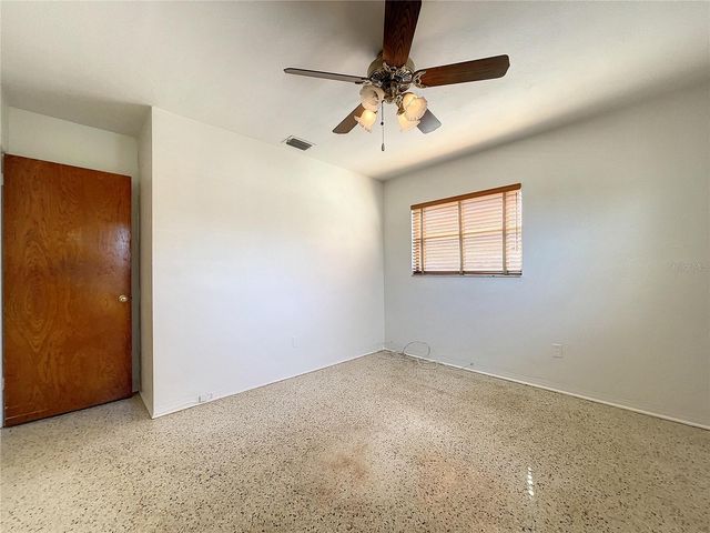 2945 68TH STREET N, St Petersburg, FL 33710