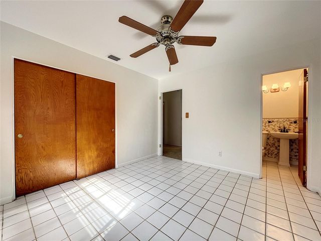 2945 68TH STREET N, St Petersburg, FL 33710