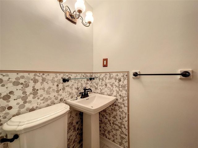 2945 68TH STREET N, St Petersburg, FL 33710