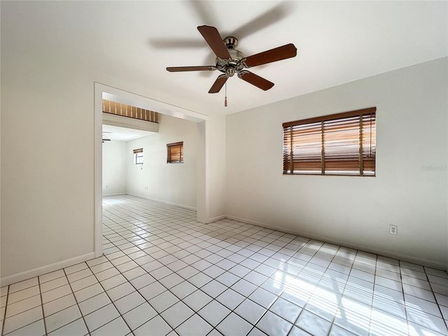 2945 68TH STREET N, St Petersburg, FL 33710