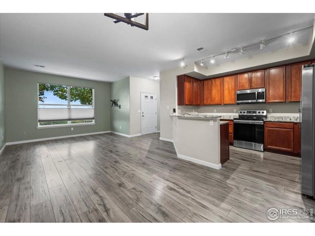 10449 Paris St 203, Commerce City, CO 80640