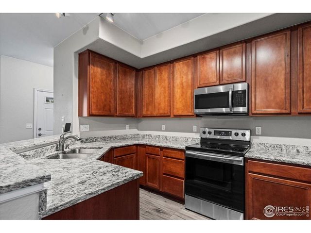 10449 Paris St 203, Commerce City, CO 80640