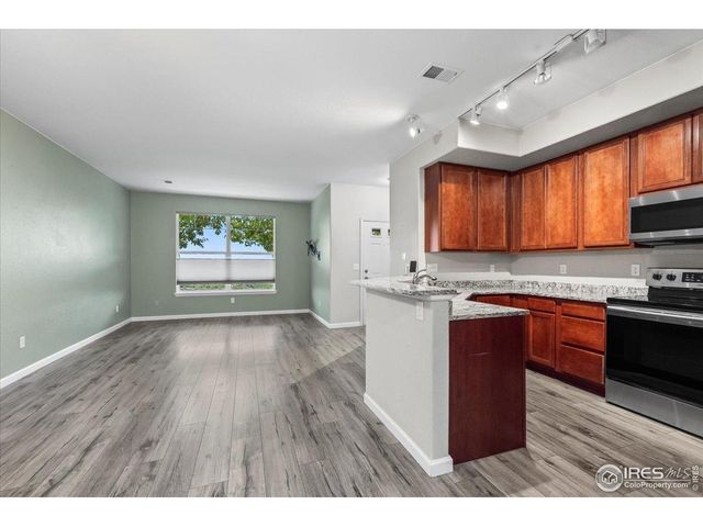 10449 Paris St 203, Commerce City, CO 80640