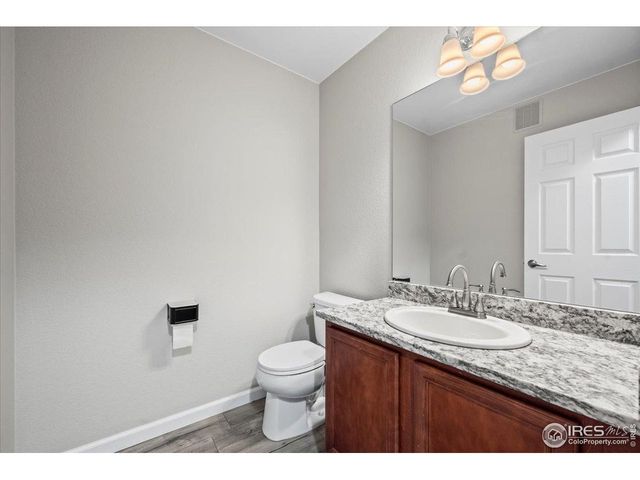 10449 Paris St 203, Commerce City, CO 80640