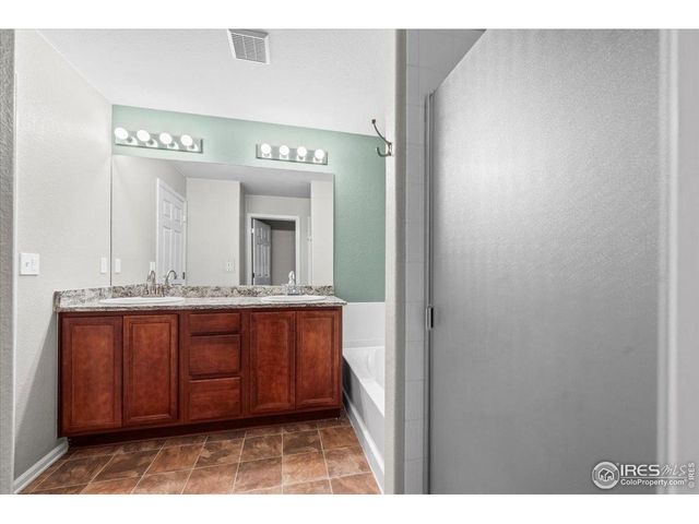 10449 Paris St 203, Commerce City, CO 80640