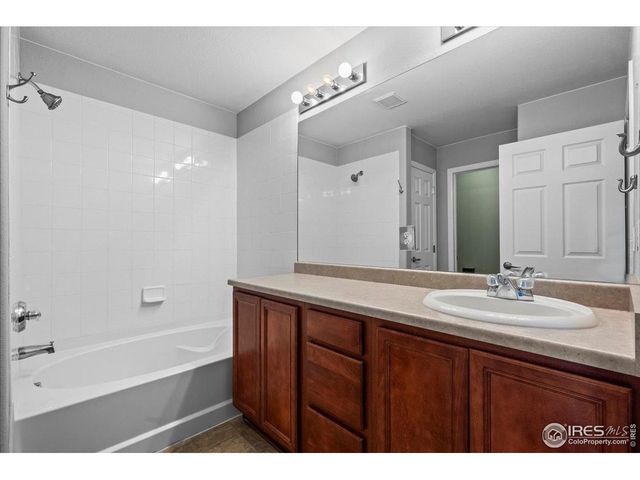 10449 Paris St 203, Commerce City, CO 80640