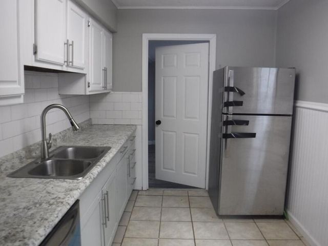 209 Wallace Avenue, Kalamazoo City, MI 49048