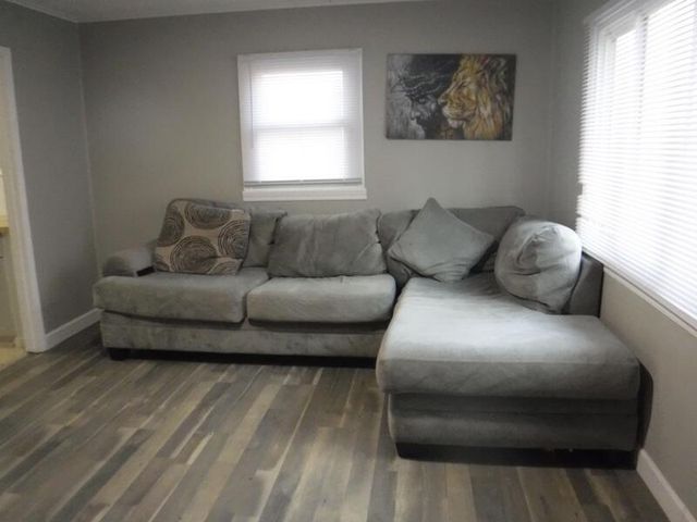 209 Wallace Avenue, Kalamazoo City, MI 49048