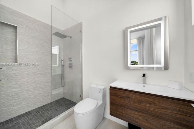 1201 W 47th St, Miami Beach, FL 33140