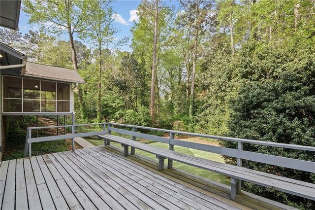 675 Weatherly lane Lane, Sandy Springs, GA 30328