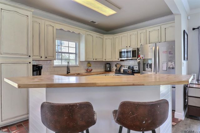 26260 Juban Rd, Denham Springs, LA 70726