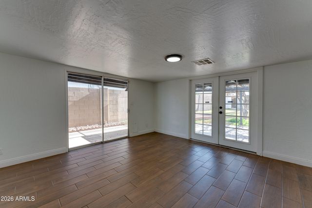 2089 E DON CARLOS Avenue, Tempe, AZ 85281