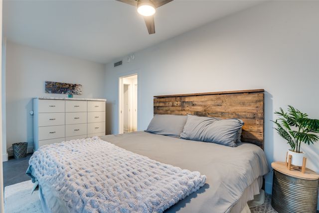 6211 W Northwest Highway 601, Dallas, TX 75225