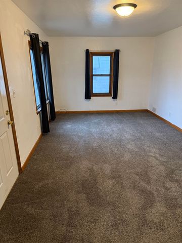 819 Hanna Boulevard, Waterloo, IA 50701