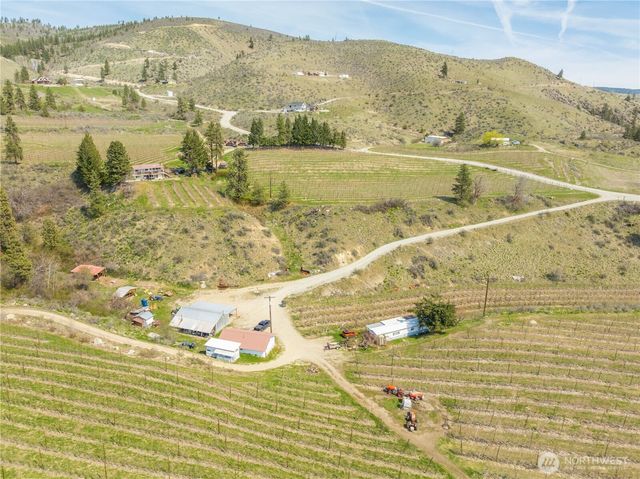 137 MANZANA RANCH Lane, Manson, WA 98831
