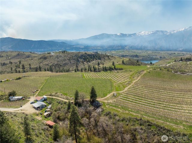 137 MANZANA RANCH Lane, Manson, WA 98831