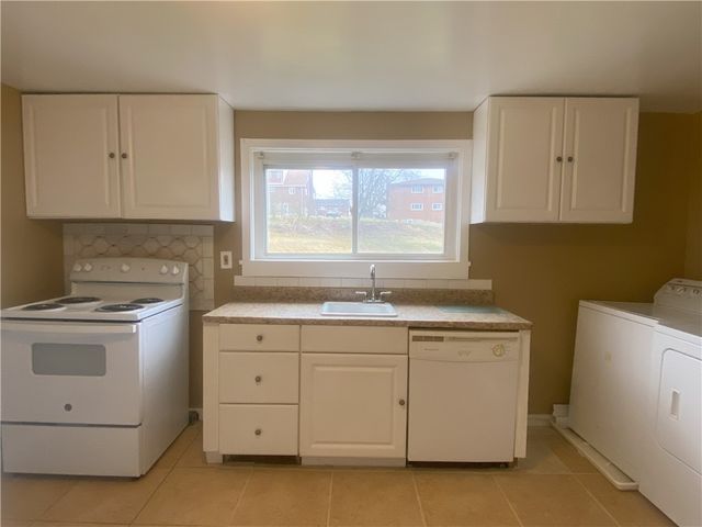1025 Logan rd., N Versailles, PA 15137