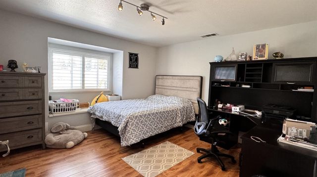 5052 W Locust Avenue, Fresno, CA 93722
