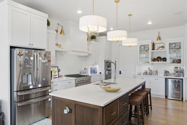 703 S Hickory Drive, Springfield, MO 65809