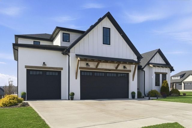 703 S Hickory Drive, Springfield, MO 65809