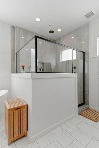 703 S Hickory Drive, Springfield, MO 65809