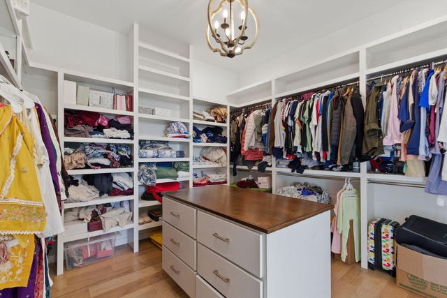 703 S Hickory Drive, Springfield, MO 65809