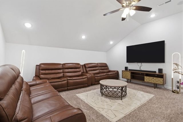 703 S Hickory Drive, Springfield, MO 65809