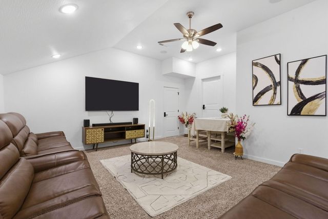 703 S Hickory Drive, Springfield, MO 65809