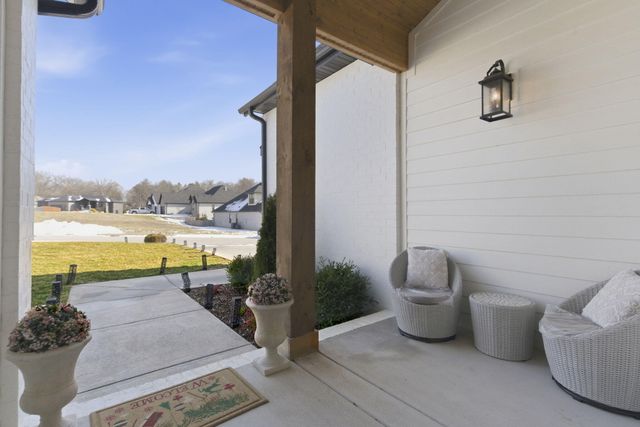 703 S Hickory Drive, Springfield, MO 65809