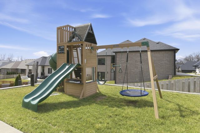 703 S Hickory Drive, Springfield, MO 65809