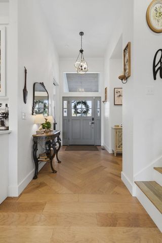 703 S Hickory Drive, Springfield, MO 65809