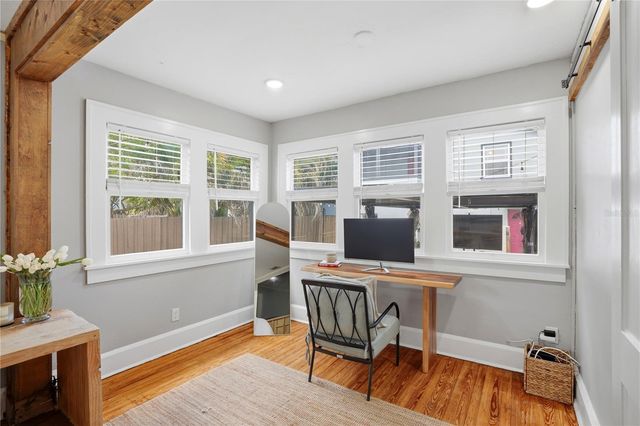 1011 14TH STREET N, St Petersburg, FL 33705