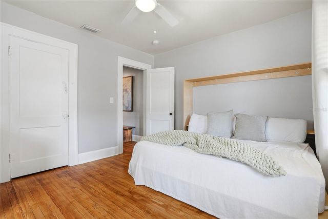 1011 14TH STREET N, St Petersburg, FL 33705