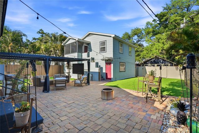 1011 14TH STREET N, St Petersburg, FL 33705