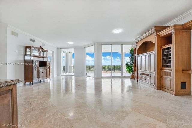 13621 Deering Bay Dr 502, Coral Gables, FL 33158