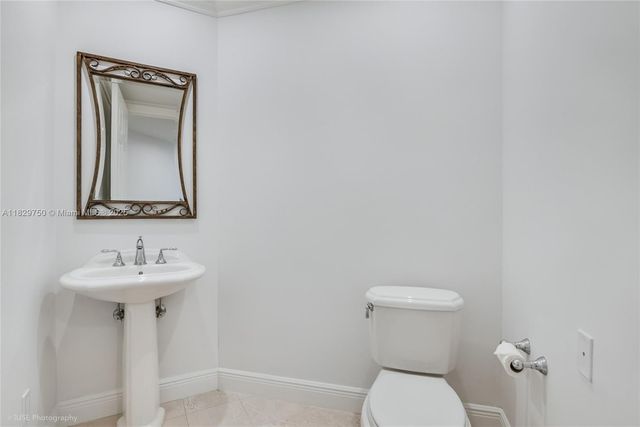 13621 Deering Bay Dr 502, Coral Gables, FL 33158