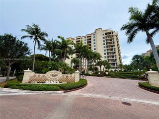 13621 Deering Bay Dr 502, Coral Gables, FL 33158