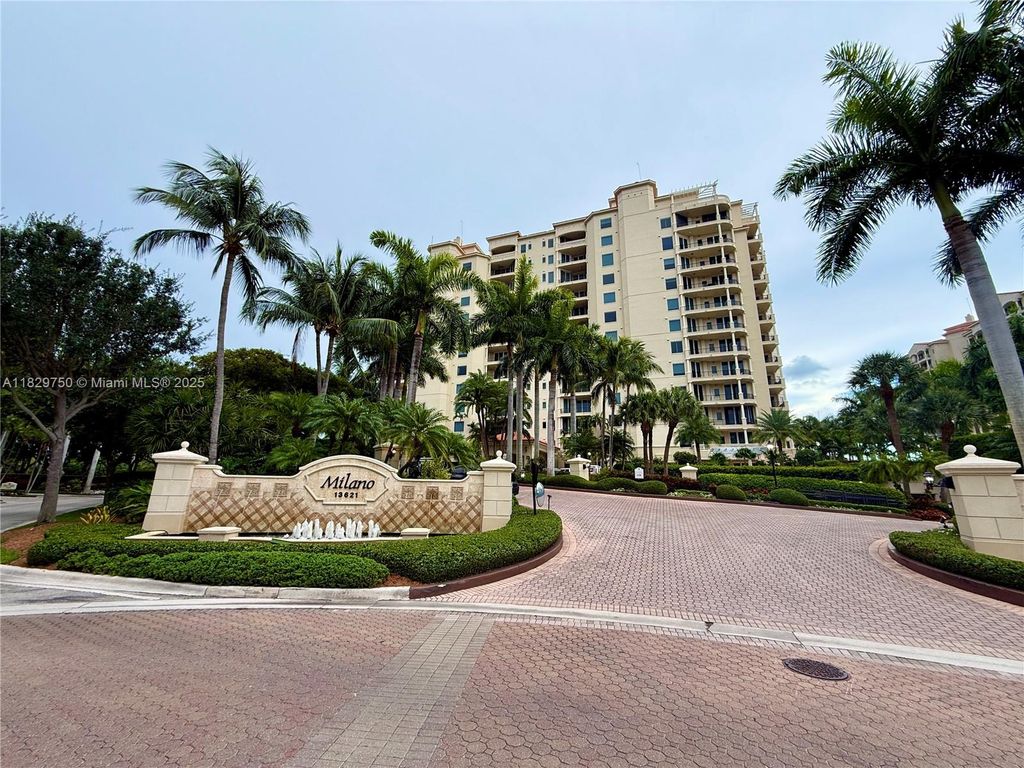13621 Deering Bay Dr 502, Coral Gables, FL 33158