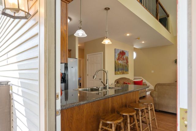 1885 COL JAMES HARDIN DR, Clifton, TN 38425