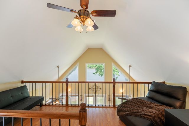 1885 COL JAMES HARDIN DR, Clifton, TN 38425