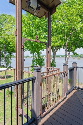 1885 COL JAMES HARDIN DR, Clifton, TN 38425