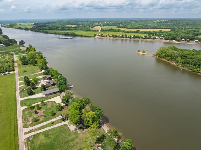 1885 COL JAMES HARDIN DR, Clifton, TN 38425