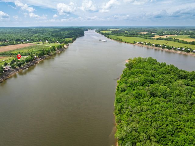 1885 COL JAMES HARDIN DR, Clifton, TN 38425