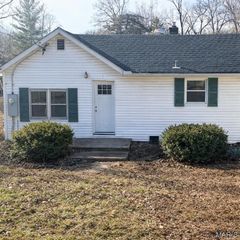 301 Day Drive, Ferguson, MO 63135