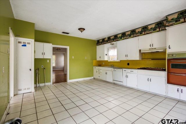 322 S Clayton, Tyler, TX 75702