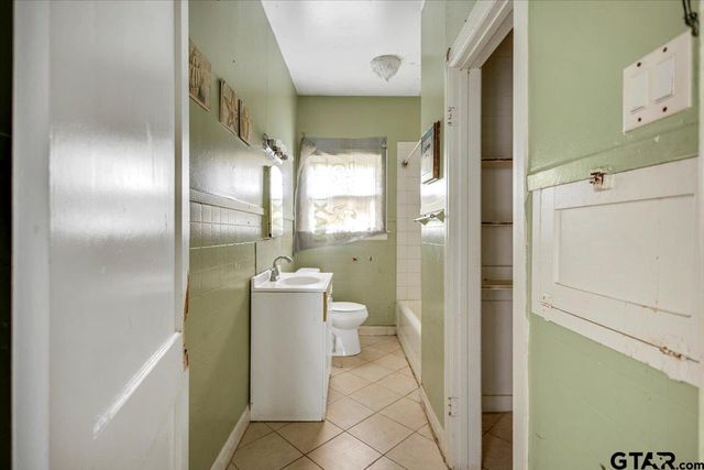 322 S Clayton, Tyler, TX 75702